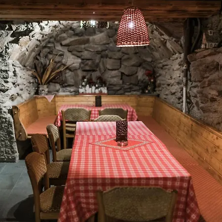 Sonklarhof Риданна