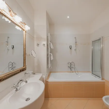 Отель Sonklarhof 4*